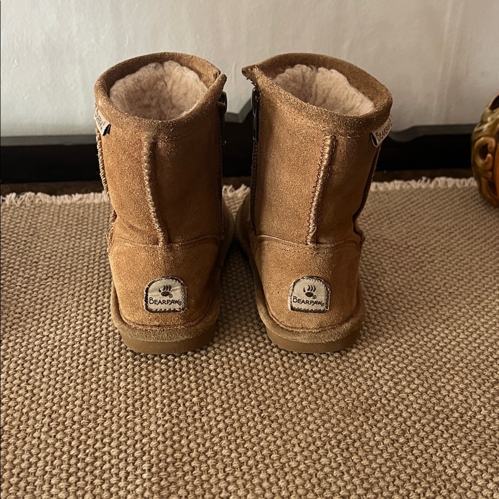 BearPaw Chestnut Shearling Boots